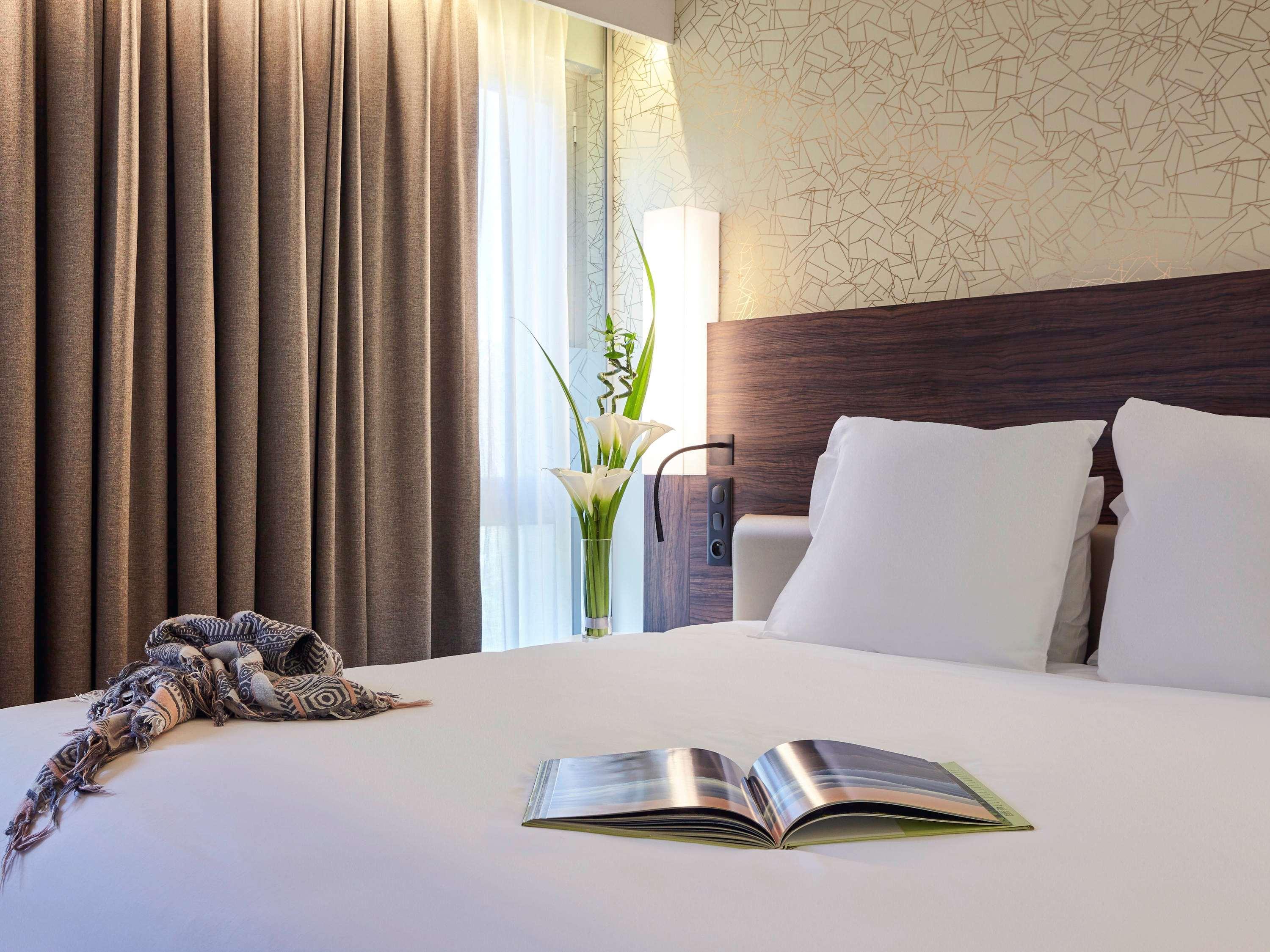 Mercure Paris Arc De Triomphe Etoile Exterior photo