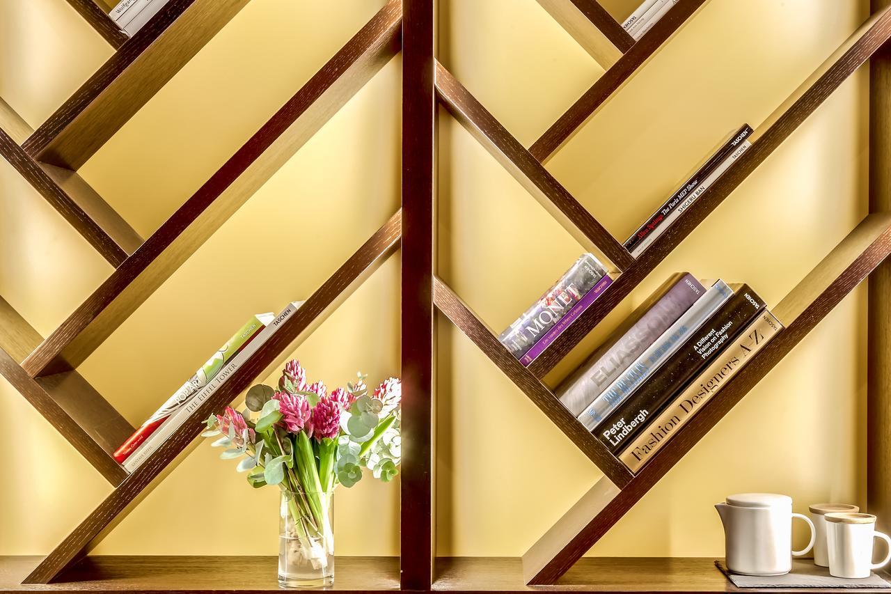 Mercure Paris Arc De Triomphe Etoile Exterior photo