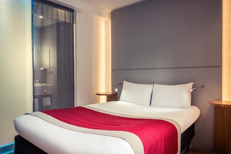Mercure Paris Arc De Triomphe Etoile Exterior photo