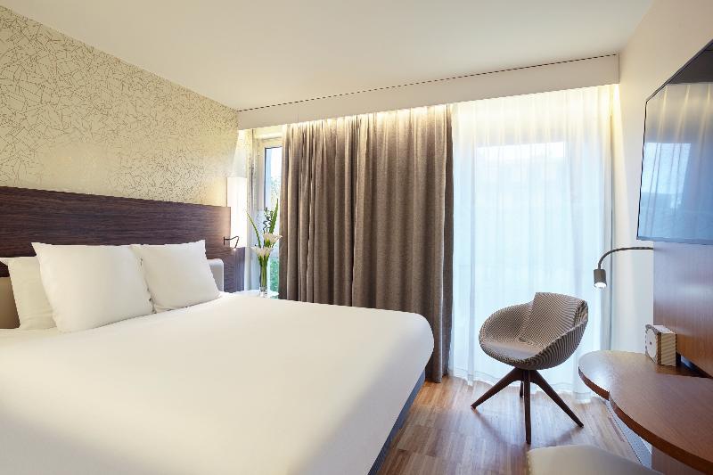 Mercure Paris Arc De Triomphe Etoile Exterior photo